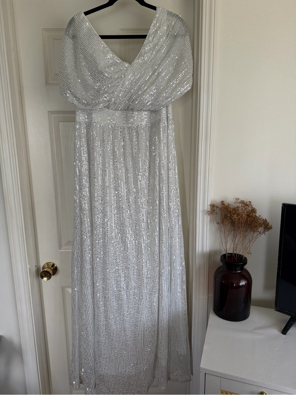 Silver Sequin Maxi Dress - Elegant V-Neck Evening Gown